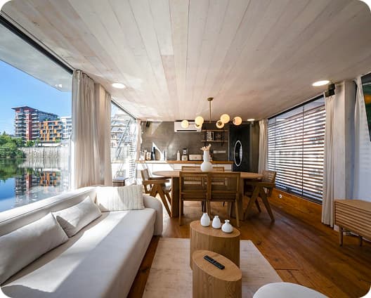 S partou na vlnách Vltavy